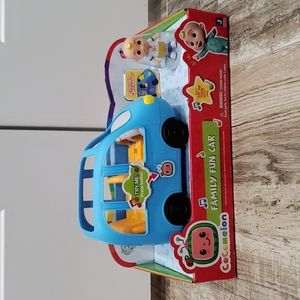 Cocomelon family fun car with 1 jj figure